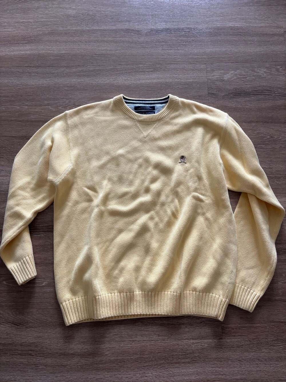 Tommy Hilfiger Vintage 90's Crest Logo Crew Neck Knit Sweater